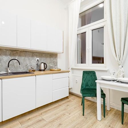 Niron Apartament Dom Z Papieru Sztokholm Piła Buitenkant foto