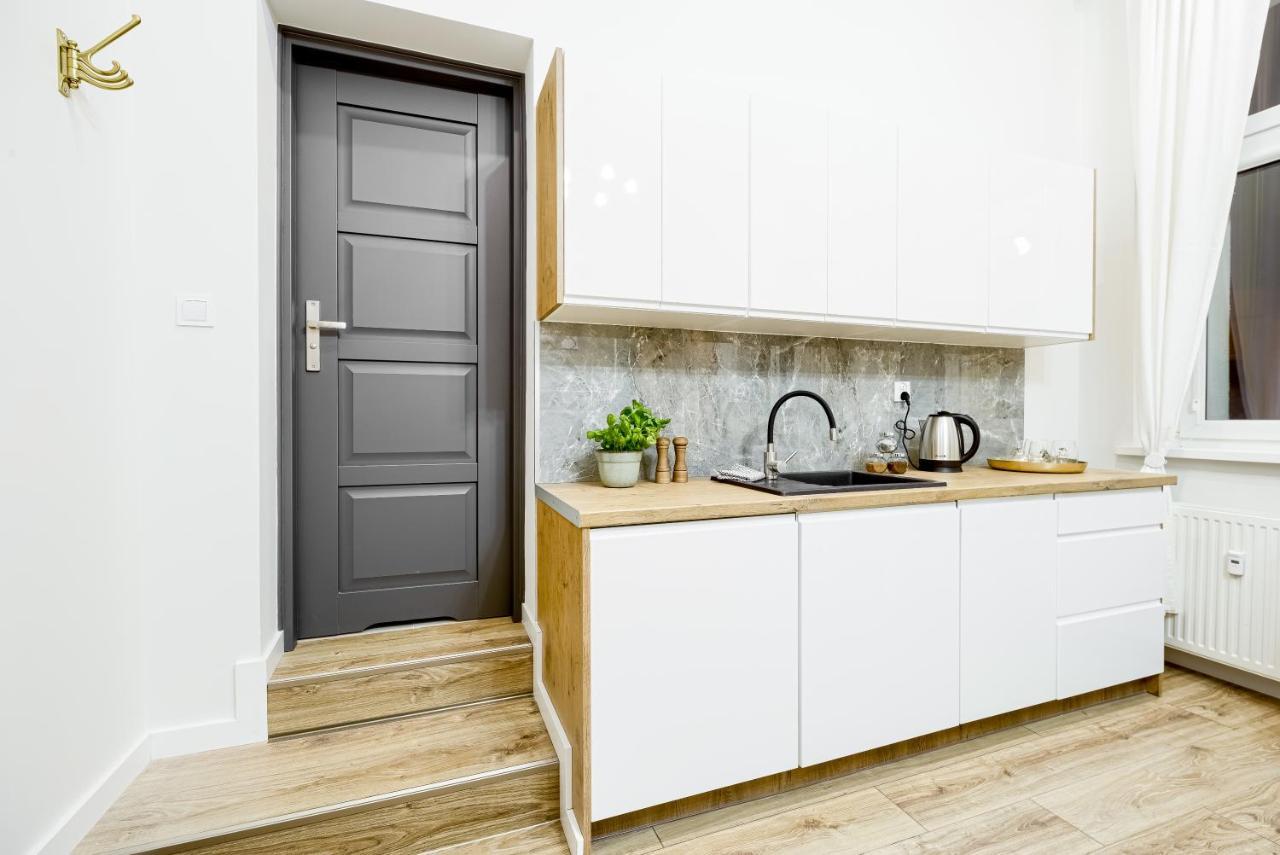 Niron Apartament Dom Z Papieru Sztokholm Piła Buitenkant foto